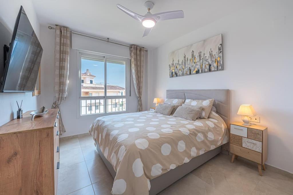 Flat -puerto Banus Locrimar 3-pool-parking