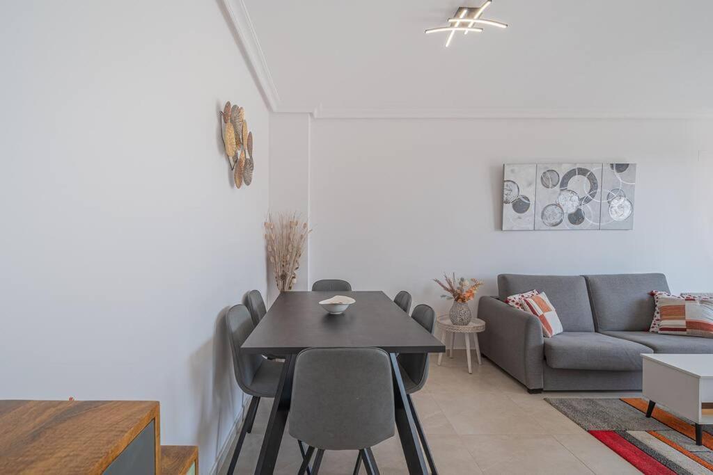 Flat -puerto Banus Locrimar 3-pool-parking *