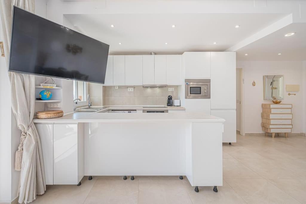 Flat -puerto Banus -6 A 8 Persons-pool-parking * Marbellac