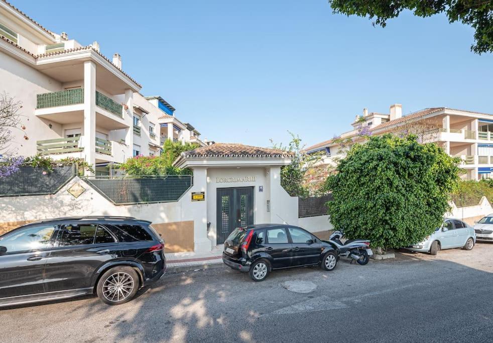 Flat -puerto Banus -6 A 8 Persons-pool-parking Marbellac
